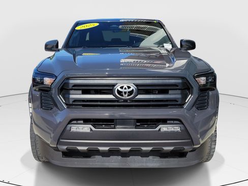 Certified 2025 Toyota Tacoma SR5 RWD image 2