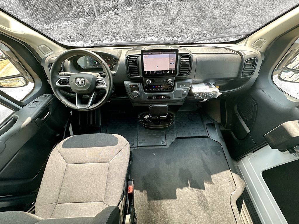 Used 2024 RAM ProMaster 3500 w/ Delivery Van Package FWD image 10