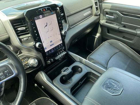 Used 2022 RAM 2500 Laramie AWD/4WD image 25