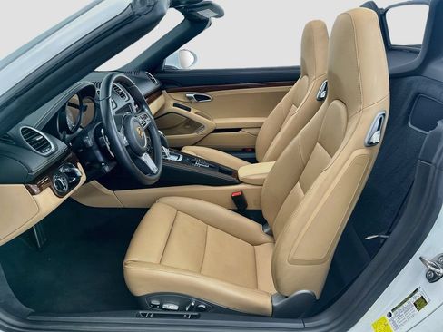 Certified 2021 Porsche 718 Boxster S RWD image 5