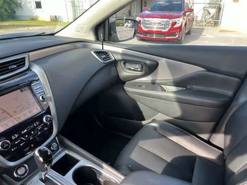 Used 2021 Nissan Murano SL w/ SL Moonroof Package image 13