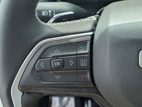 Used 2026 Jeep Grand Cherokee Limited w/ Limited Altitude Package AWD/4WD image 23