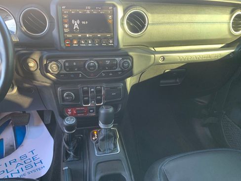 Used 2022 Jeep Wrangler Unlimited Rubicon 4xe w/ Dual Top Group image 22