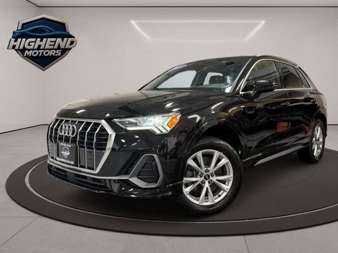 Used 2023 Audi Q3 2.0T Premium image 2