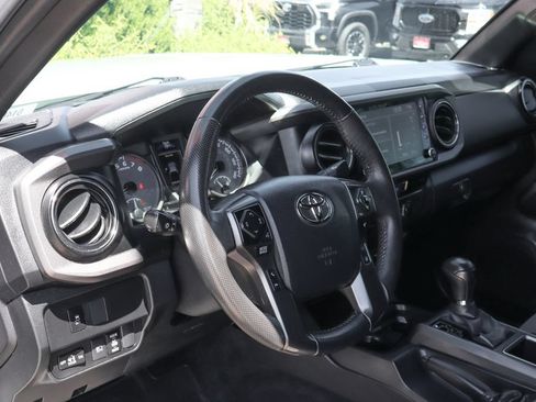 Used 2023 Toyota Tacoma TRD Off-Road w/ Technology Package RWD image 21