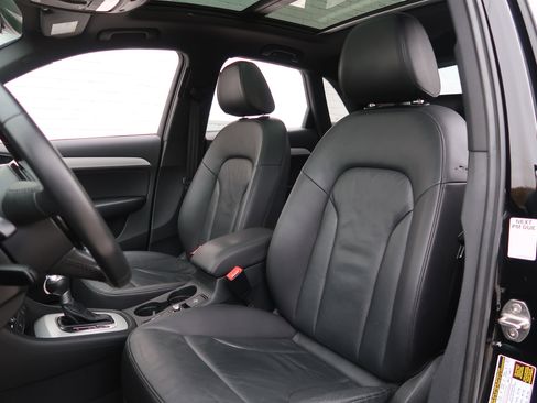 Used 2018 Audi Q3 2.0T Premium image 12