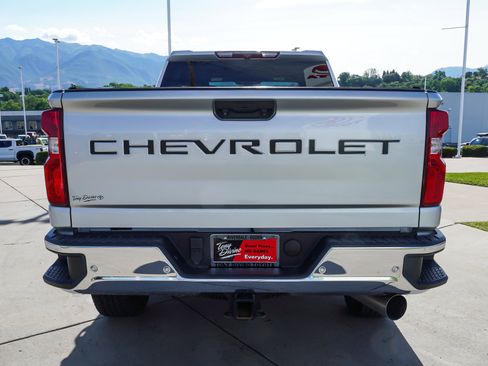 Used 2020 Chevrolet Silverado 3500 LTZ w/ Safety Package AWD/4WD image 7