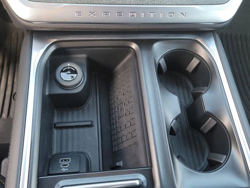 New 2025 Ford Expedition Tremor image 26