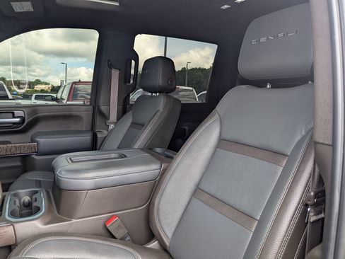 Used 2021 GMC Sierra 2500 Denali w/ Denali Black Diamond Edition AWD/4WD image 15