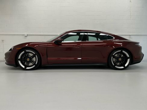 Used 2021 Porsche Taycan 4S w/ Premium Package AWD/4WD image 3