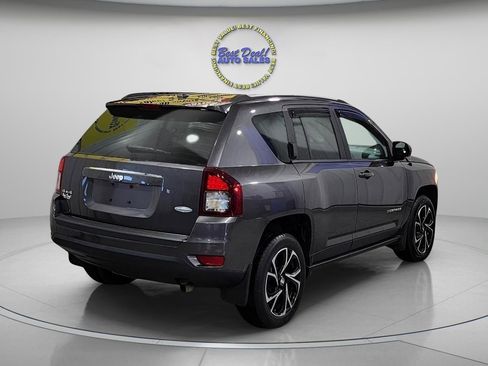Used 2016 Jeep Compass Latitude AWD/4WD image 6