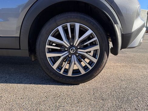 Certified 2021 Nissan Kicks SR w/ SR Premium Package image 10