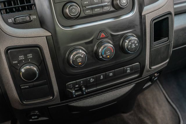 Used 2018 RAM 2500 Tradesman w/ Chrome Appearance Group AWD/4WD image 29