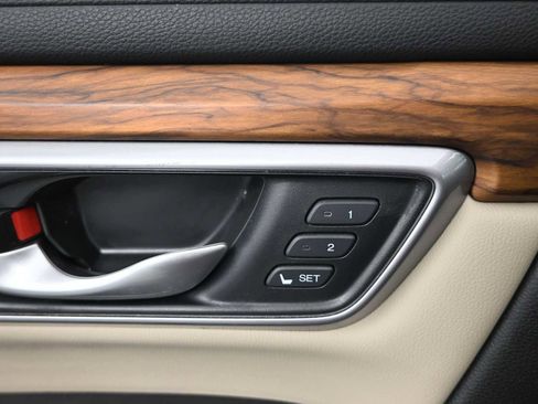 Used 2018 Honda CR-V EX-L image 18