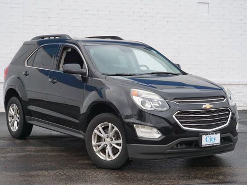 Used 2017 Chevrolet Equinox LT w/ Convenience Package FWD image 3