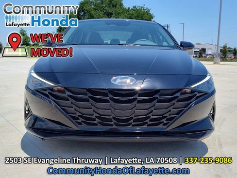 Used 2023 Hyundai Elantra SE w/ Cargo Package FWD image 14