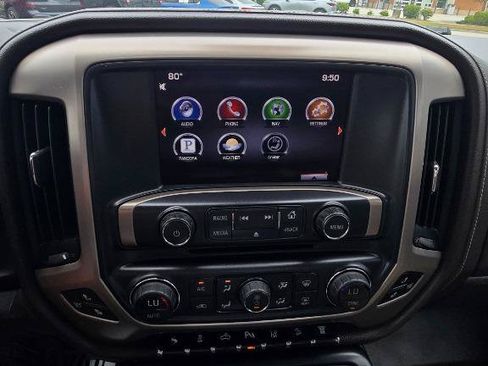 Used 2015 GMC Sierra 2500 Denali w/ Duramax Plus Package AWD/4WD image 30