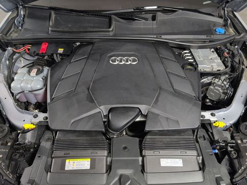 Used 2022 Audi Q7 3.0T Premium image 28