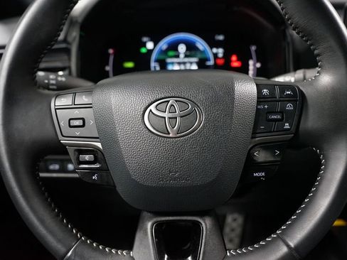 Certified 2025 Toyota Camry SE image 12