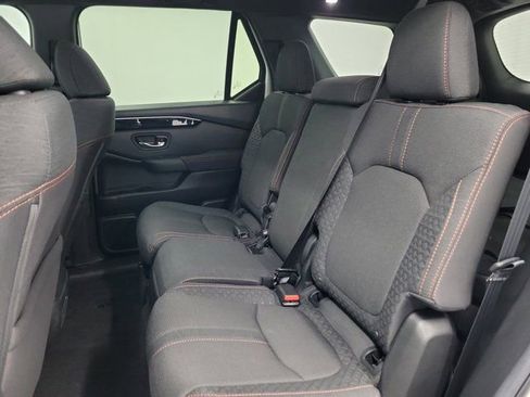 Certified 2025 Honda Pilot Sport image 12
