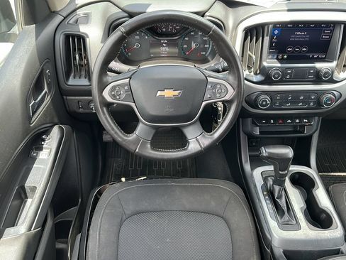 Used 2019 Chevrolet Colorado LT w/ LT Convenience Package RWD image 12