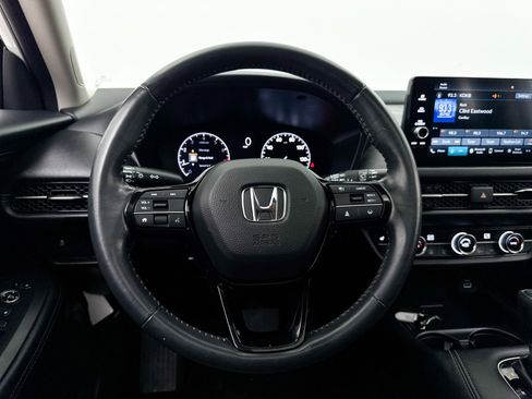 Used 2023 Honda HR-V EX-L image 4