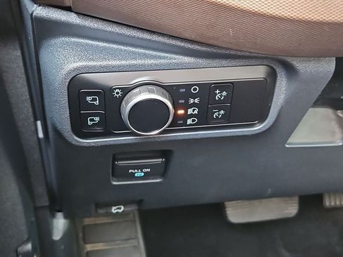Used 2023 Ford Bronco Outer Banks w/ Sasquatch Package AWD/4WD image 17