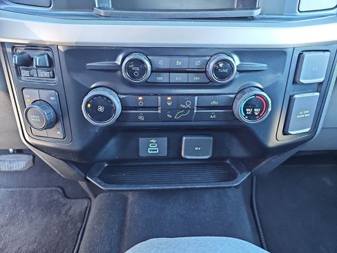 Used 2024 Ford F250 XLT image 25