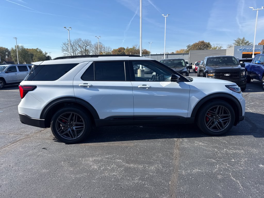 Used 2026 Ford Explorer ST w/ Sun And Sound Package AWD/4WD image 7