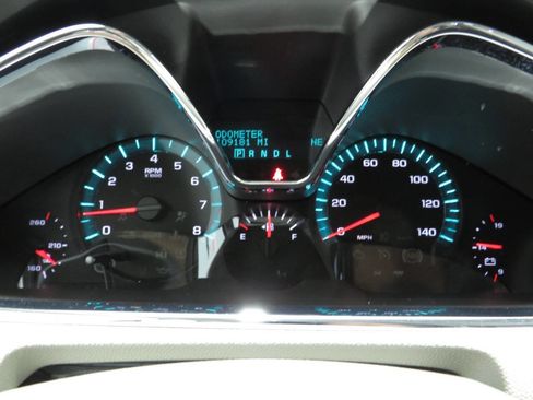 Used 2014 Chevrolet Traverse LT FWD image 18