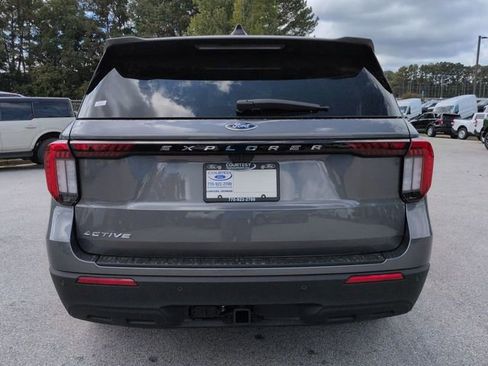 New 2025 Ford Explorer Active image 5