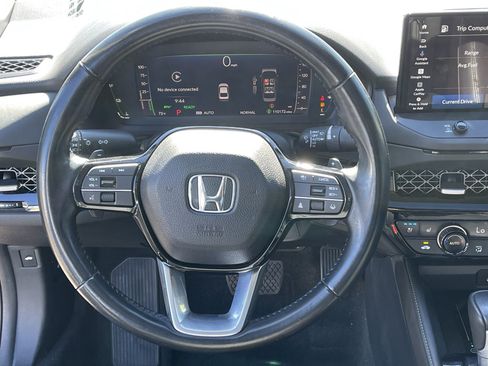 Used 2023 Honda Accord Touring image 13