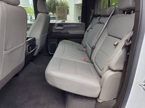 Used 2025 Chevrolet Silverado 2500 LTZ w/ LTZ Premium Package AWD/4WD image 8