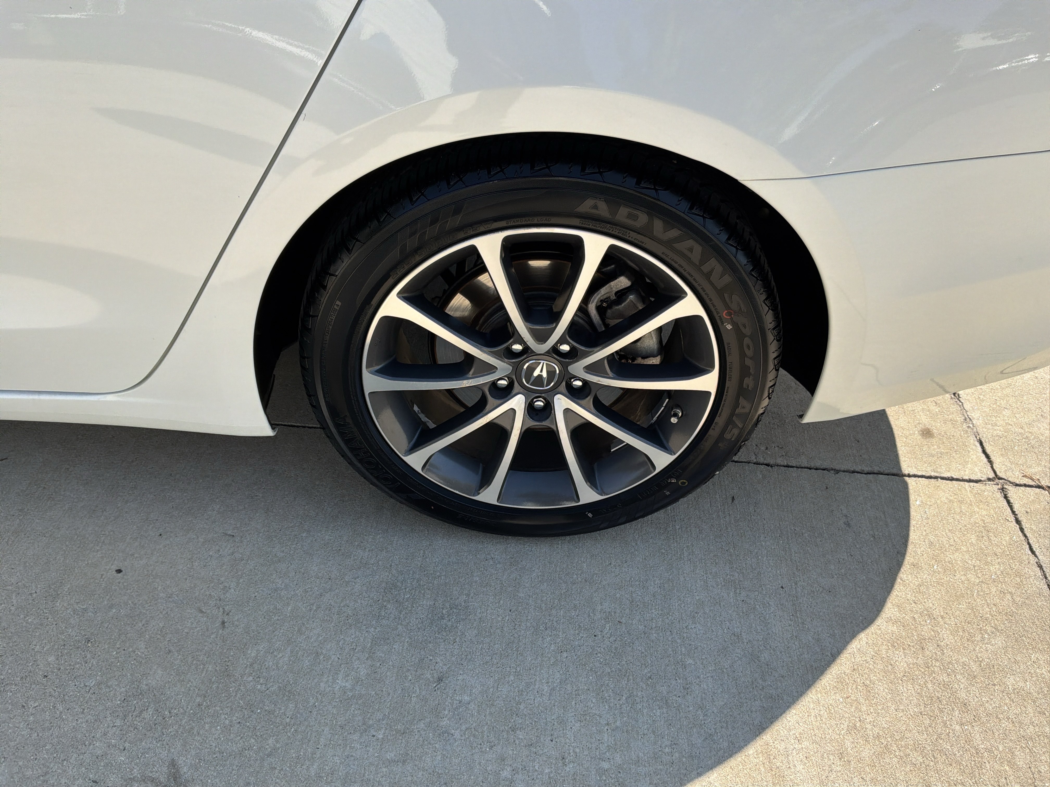 Used 2015 Acura TLX w/ Advance Package AWD/4WD image 13