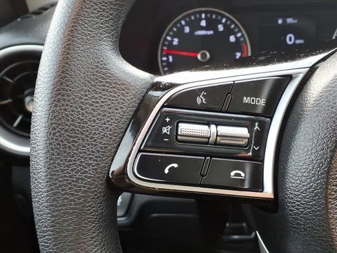 Used 2021 Kia Forte LXS image 17