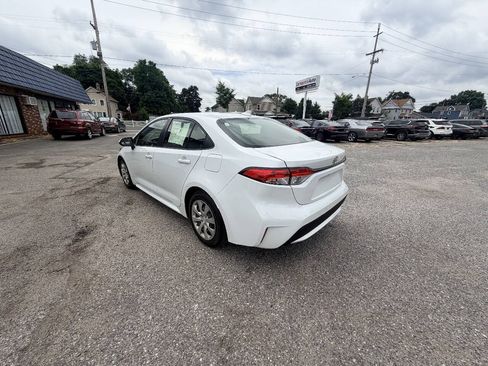 Used 2022 Toyota Corolla LE FWD image 24