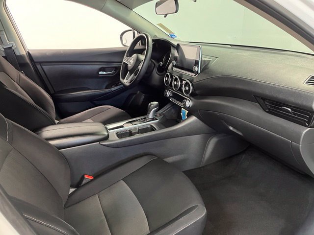 Used 2021 Nissan Sentra SV FWD image 11