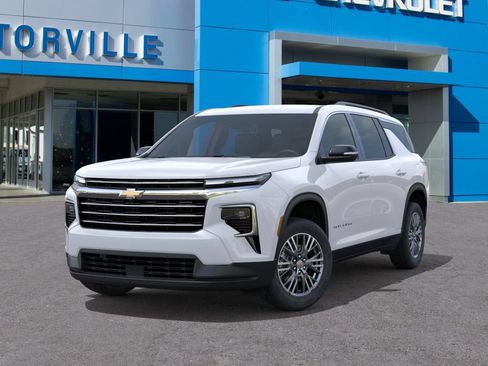 New 2027 Chevrolet Traverse LT FWD image 6