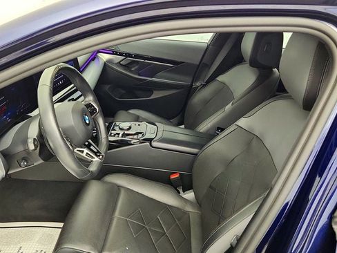 Used 2024 BMW 530i w/ M Sport Package RWD image 21