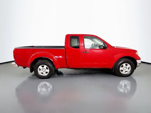 Used 2007 Nissan Frontier SE w/ SE Value Truck Pkg AWD/4WD image 9
