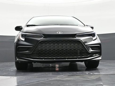 Used 2025 Toyota Corolla SE FWD image 27