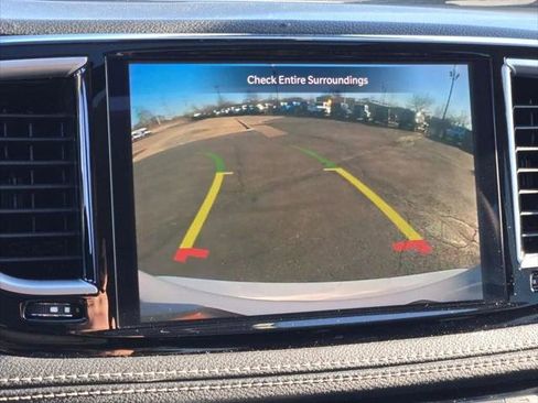 Certified 2023 Chrysler Pacifica Limited image 28