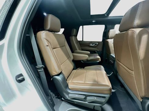Used 2024 Chevrolet Tahoe High Country AWD/4WD image 30