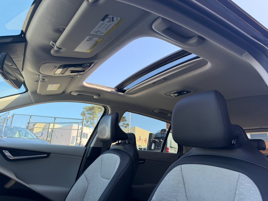 Used 2024 Kia Niro Wave FWD image 20