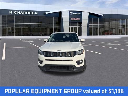 Used 2017 Jeep Compass Latitude w/ Popular Equipment Group image 3