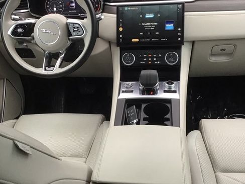 Used 2021 Jaguar F-PACE S AWD/4WD image 8