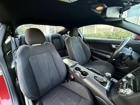 Used 2020 Ford Mustang Coupe RWD image 26