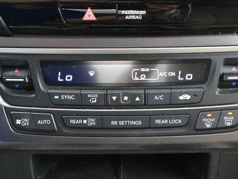 Used 2016 Honda Pilot EX image 16