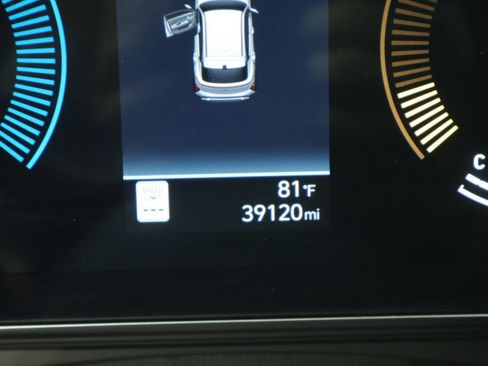 Used 2025 Hyundai Kona SEL AWD/4WD image 40