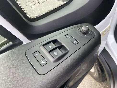 Used 2023 RAM ProMaster 2500 w/ Convenience Group image 20